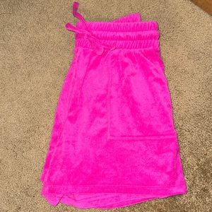 Zenana Terry Cloth Pink Shorts! NEVER WORN 💕